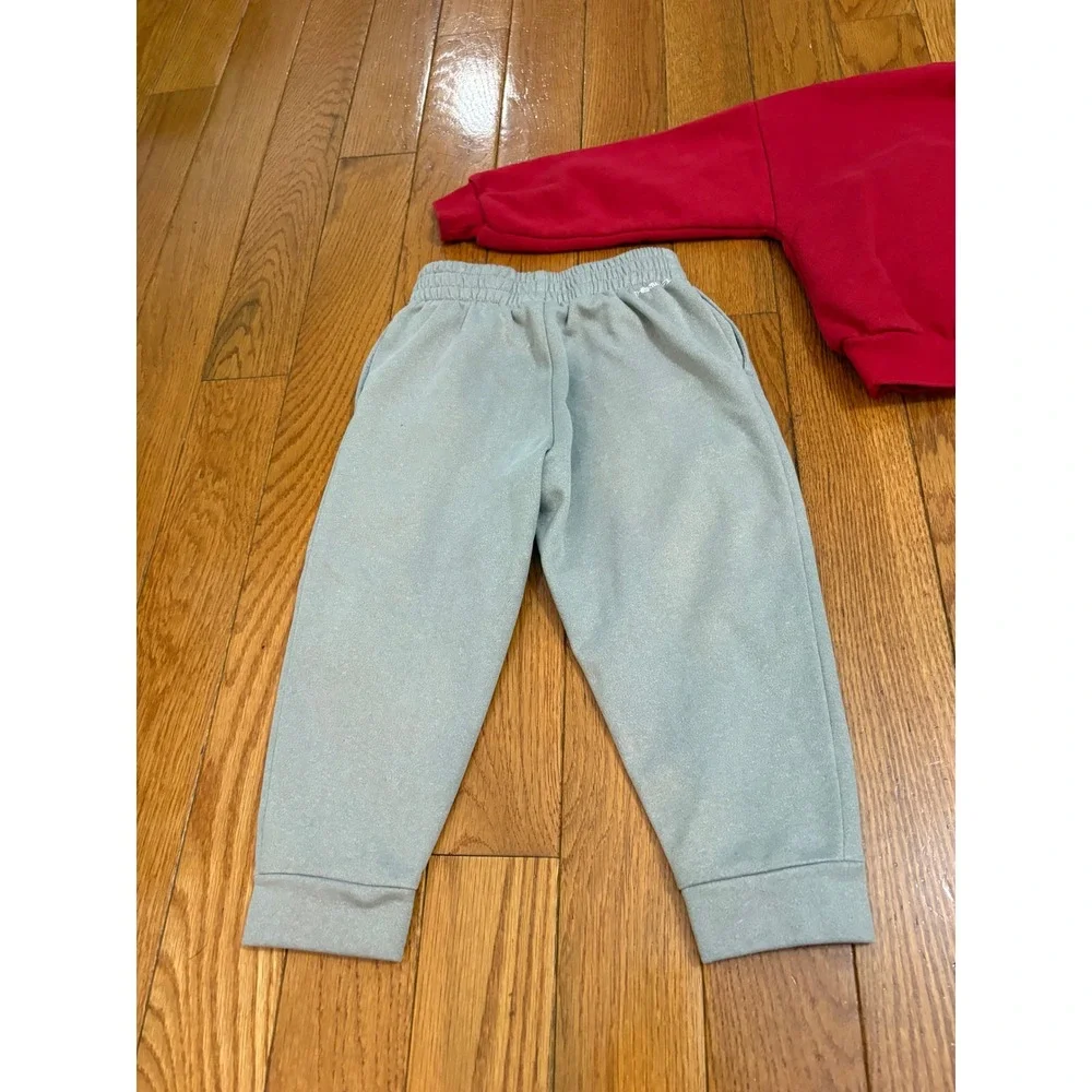 Nike Kids Therma-FIT Red Crewneck Sweatshirt & Gray Joggers Tracksuit Set 4T - Picture 6 of 6